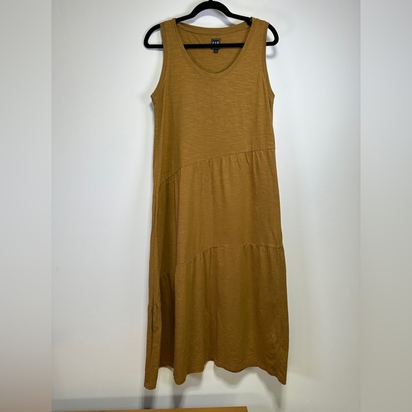 GAP | Sleevless Tiered Ruffle Midi Dress | Loose Fitting Dress - Picture 1 of 9